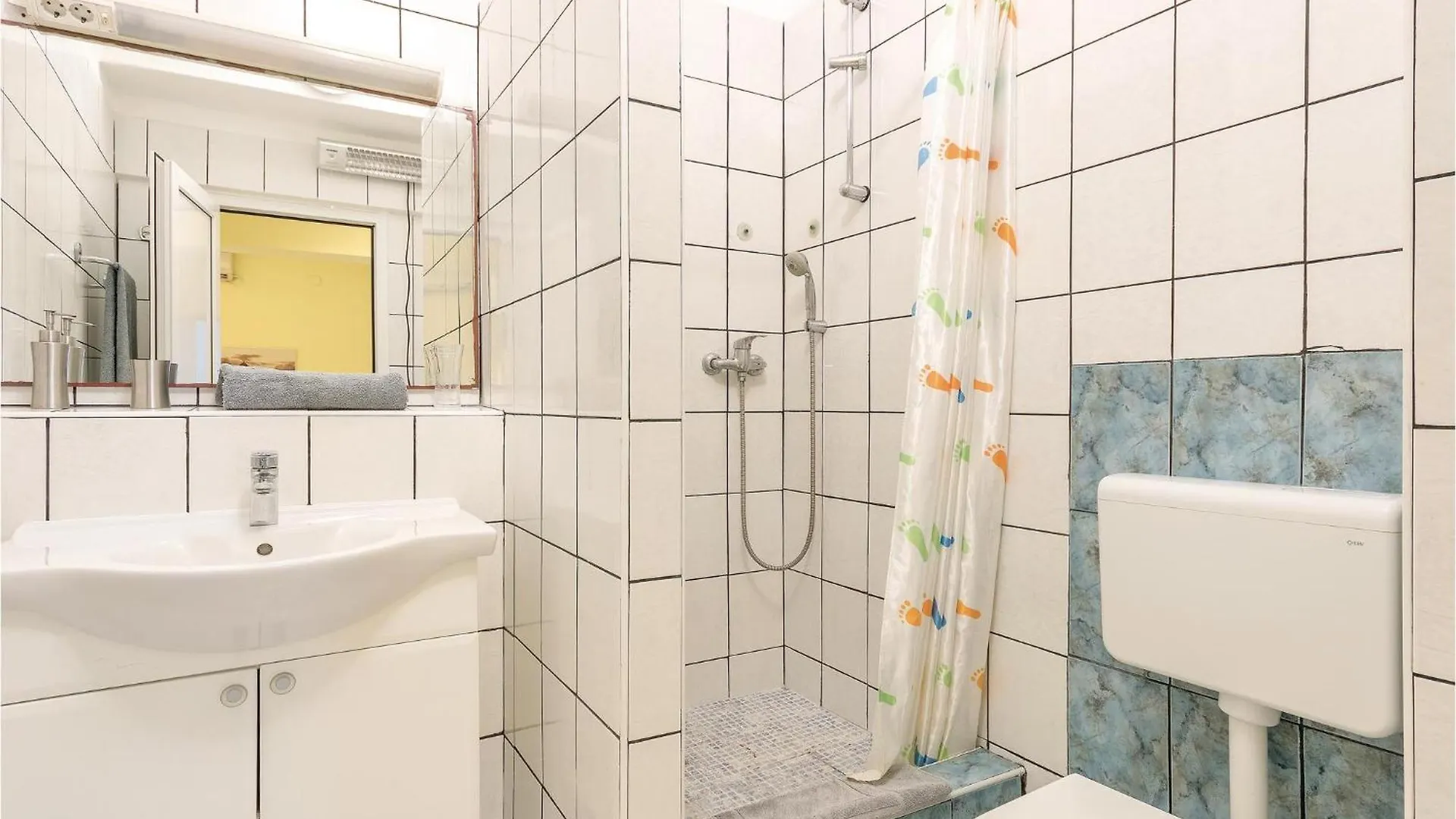4 Bedroom Beautiful Apartment In Stinjan Croatia