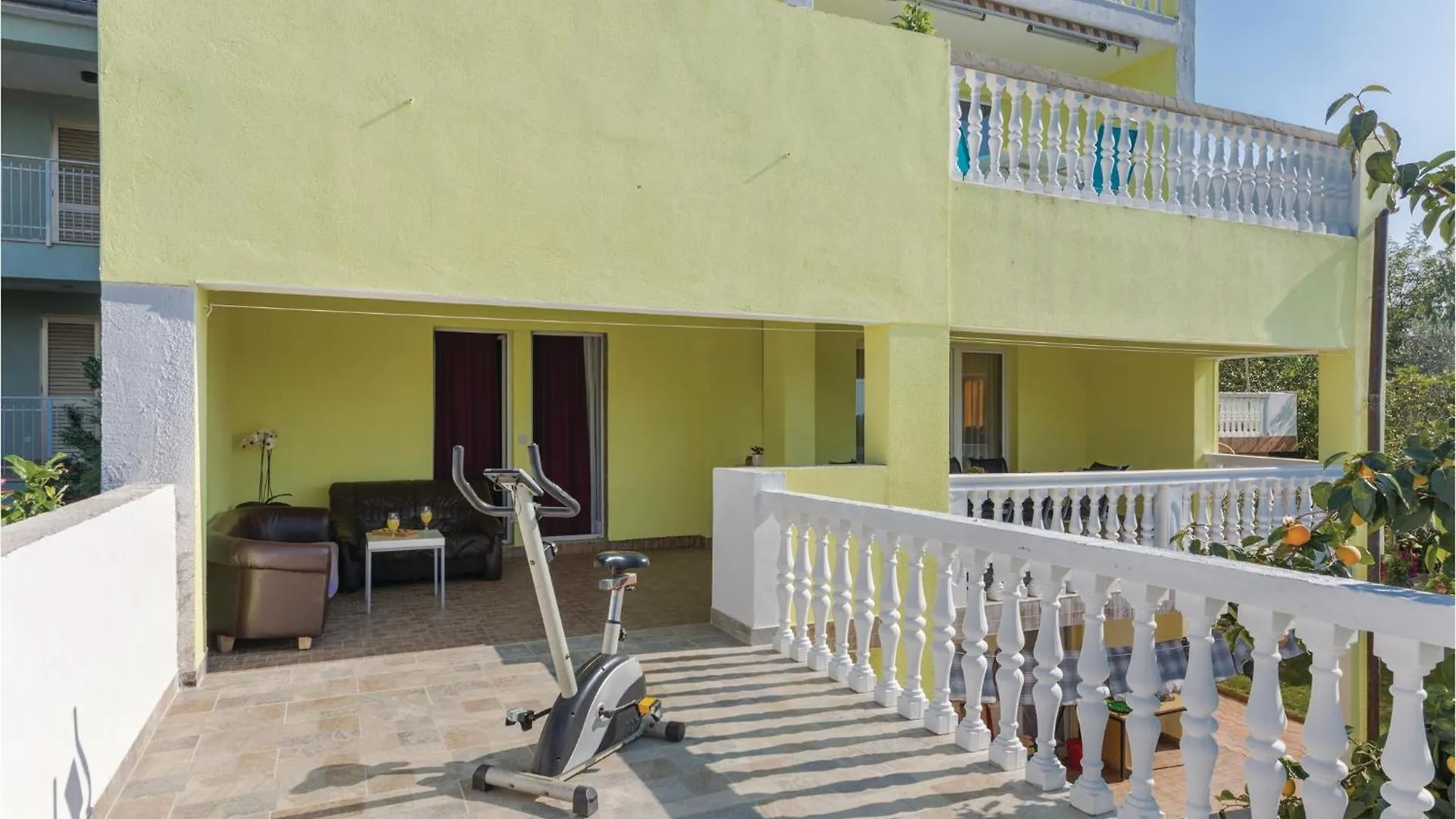 4 Bedroom Beautiful Apartment In Štinjan